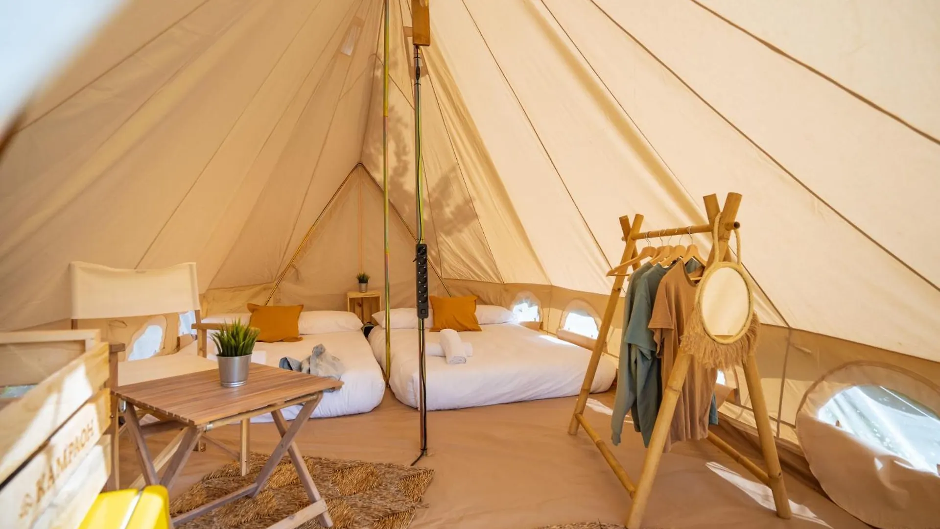 Kampaoh Benajarafe Hotell Lyxtält